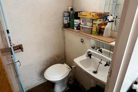 15 Highview Walk, Manchester, M9 6LS