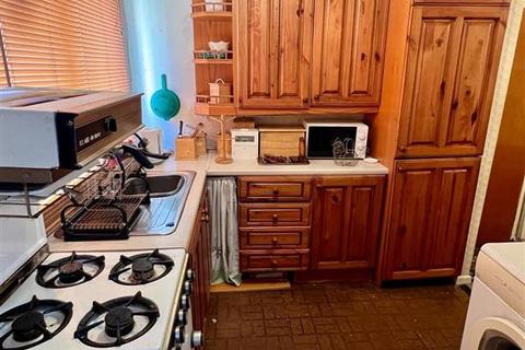 15 Highview Walk, Manchester, M9 6LS