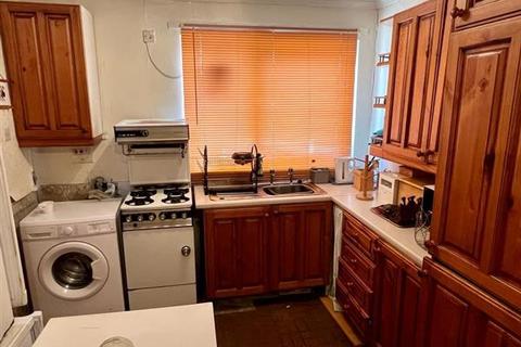 15 Highview Walk, Manchester, M9 6LS