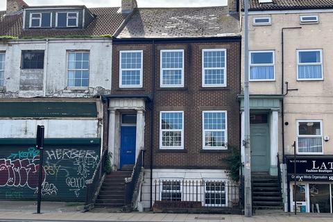 4 bedroom terraced house for sale - 97 Spring Bank, HU3 1BH