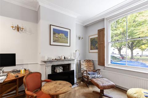 3 bedroom terraced house to rent, Quilter Street, Shoreditch, London, E2