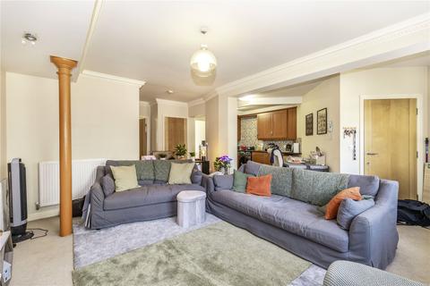 5, The Chapel Back Green, Churwell, Leeds, LS27 7TE