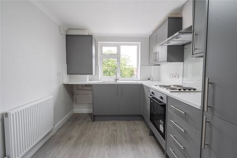 32 Beverley Close, Holton Le Clay, Grimsby, DN36 5HG