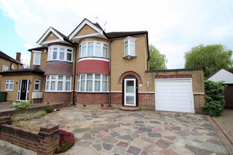 Elm Close, North Harrow 3 bed semidetached house to rent £2,150 pcm