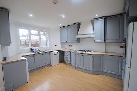 3 bedroom detached house to rent, Suffolk Road, North Harrow