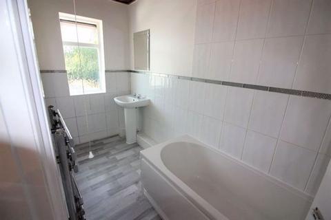 2 bedroom flat to rent, Headstone Lane, North Harrow