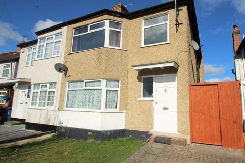 3 bedroom semi-detached house to rent, Canterbury Road, North Harrow