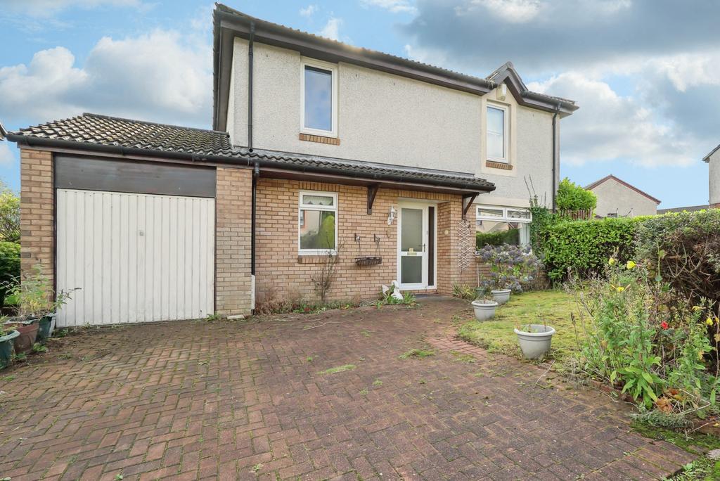 Harris Close, Newton Mearns, East... 3 bed detached villa £300,000