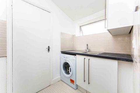 13 Redclyffe Road, London, E6 1DT