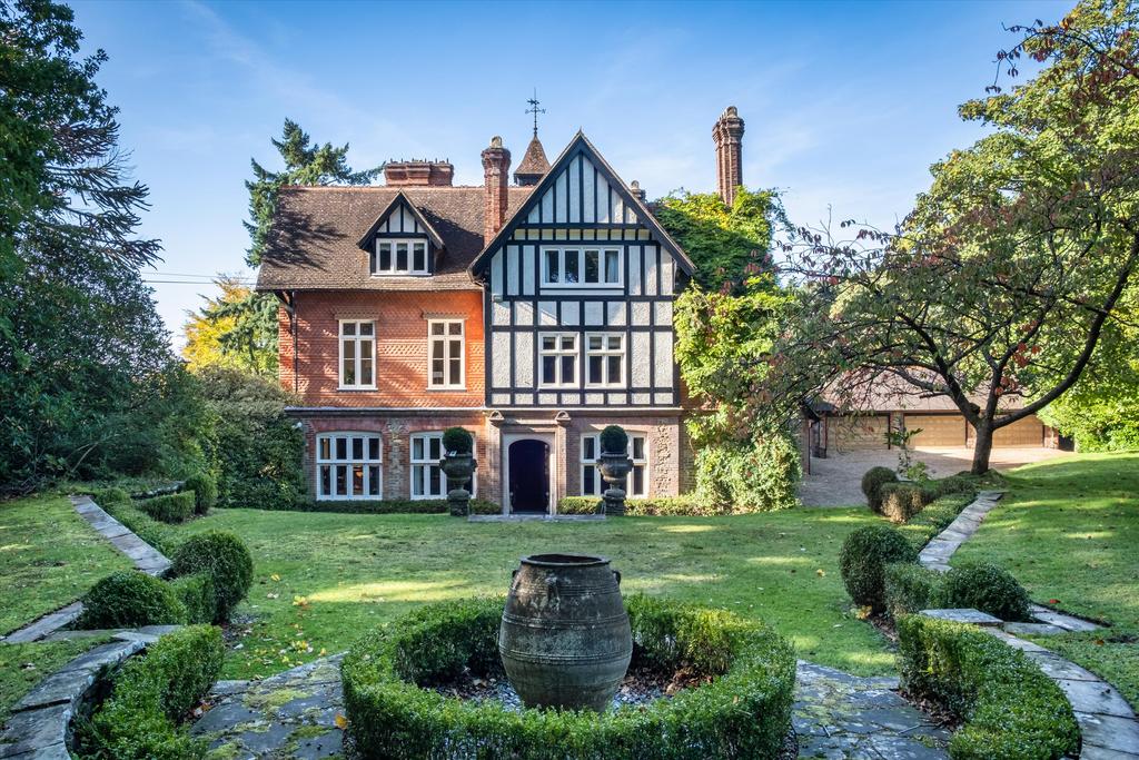 Property For Sale Farnham Lane Haslemere at James Huang blog