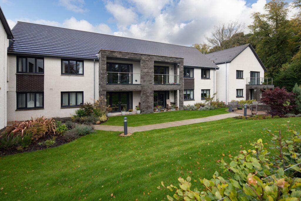 Ashbrae, Crookfur Road, Newton Mearns 2 bed retirement property £275,000