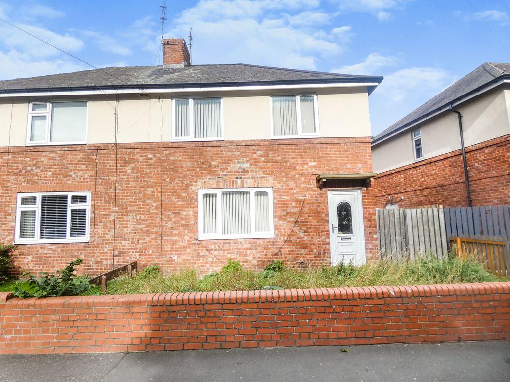 Cowpen Road, Blyth, Northumberland... 3 bed semidetached house £85,000