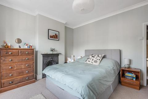 58a Waveney Avenue, London, SE15 3UE