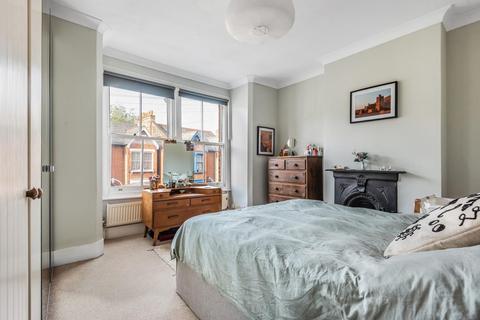 58a Waveney Avenue, London, SE15 3UE