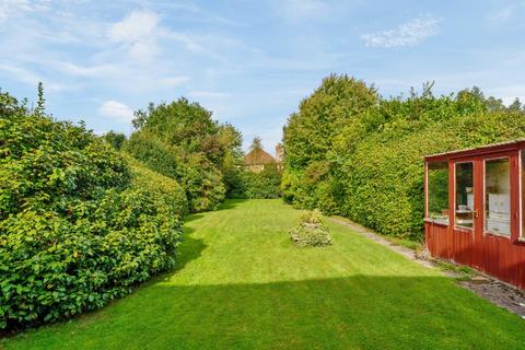 7 Barfield Road, Bromley, BR1 2HR
