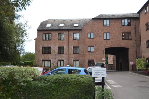 2 bedroom apartment for sale - Mill Lane, Uckfield, East Sussex, TN22