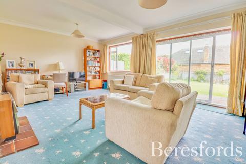 3 bedroom detached house for sale, Princes Way, Hutton, CM13