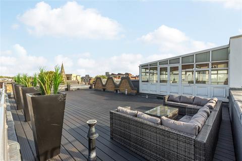 4 bedroom penthouse for sale, Shepherdess Walk, Islington, London, N1