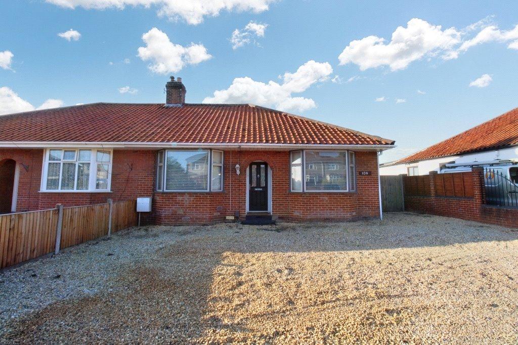 Middletons Lane, Hellesdon, Norwich, Norfolk, NR6 3 bed bungalow for sale £325,000