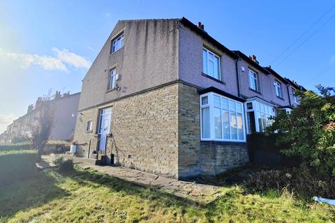 3 bedroom end of terrace house for sale - Rayner Road, Brighouse HD6