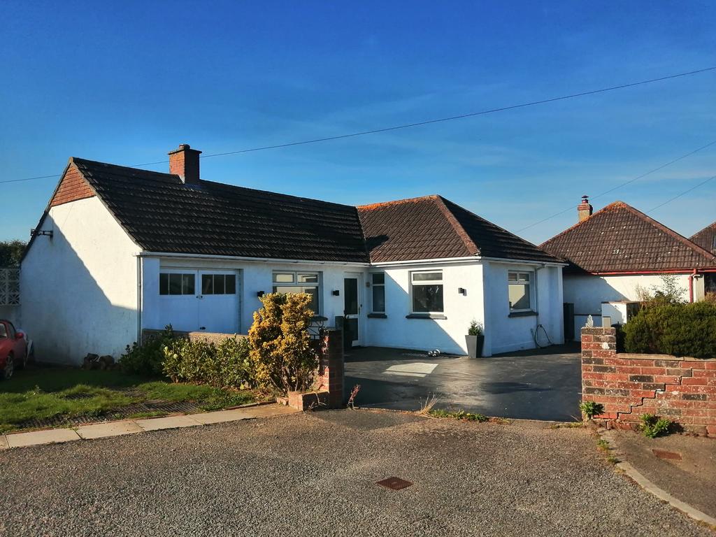 Kings Hill, Bude EX23 2 bed detached bungalow £995 pcm (£230 pw)