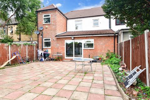 4 bedroom semi-detached house for sale, Kempton Road, East Ham, London