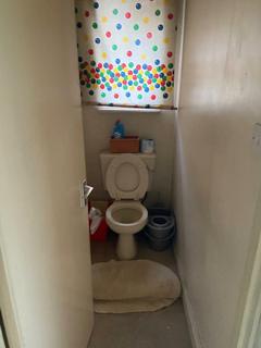 19d Cumberland Park, London, W3 6SY