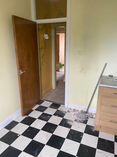 19d Cumberland Park, London, W3 6SY