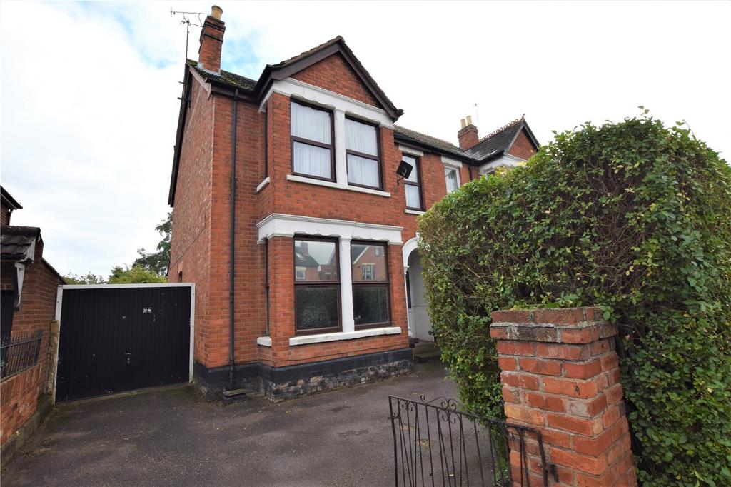 Stroud Road, Gloucester, Gloucestershire, GL1 4 bed semidetached house