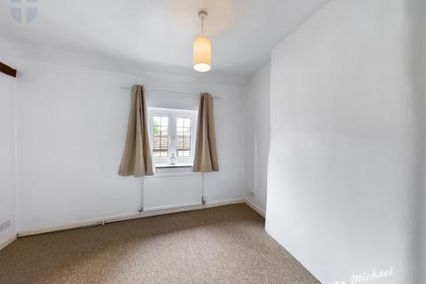 undefined, Southend, Haddenham