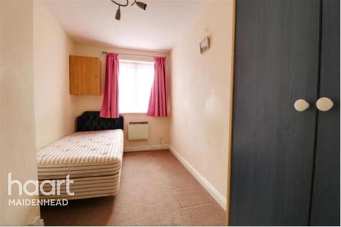 2 bedroom flat to rent, Coalmans Way, SL1 7NU