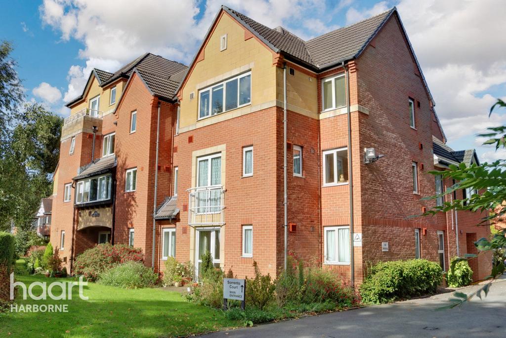 Wake Green Road, Moseley 2 bed apartment for sale £85,000