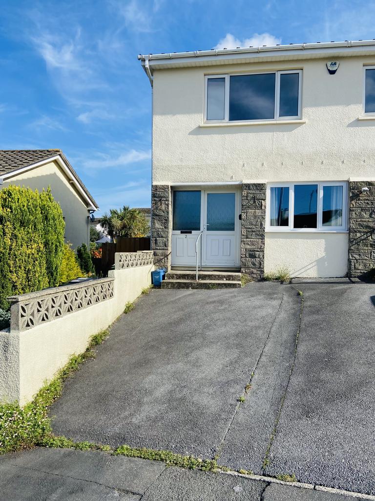 Bowden Road, Ipplepen TQ12 5 bed flat £1,000 pcm (£231 pw)