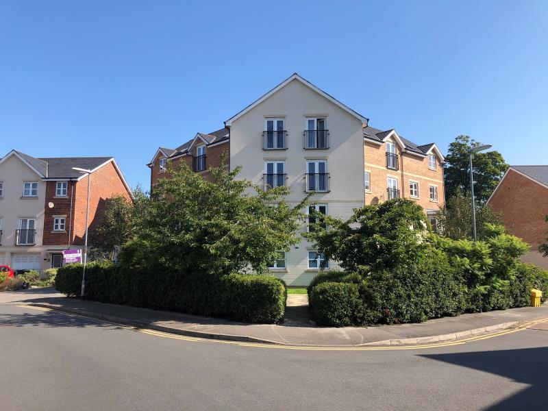 MONTGOMERY AVENUE, FAR HEADINGLEY... 2 bed apartment £950 pcm (£219 pw)