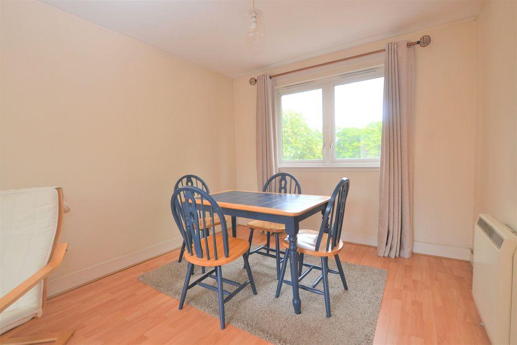Yardheads, Edinburgh Available 24th... 2 bed flat £995 pcm (£230 pw)
