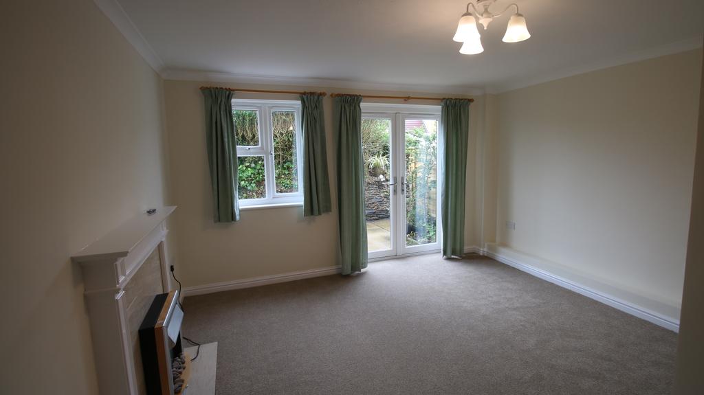 Town Farm Court, Braunton EX33 2 bed retirement property to rent £800