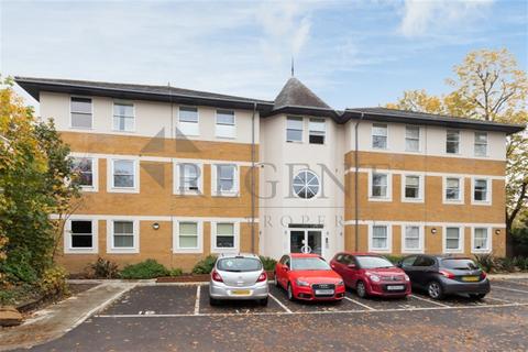 Flat 1, 1b Cricket Green, Mitcham, CR4 4LB