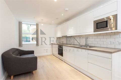 Flat 1, 1b Cricket Green, Mitcham, CR4 4LB