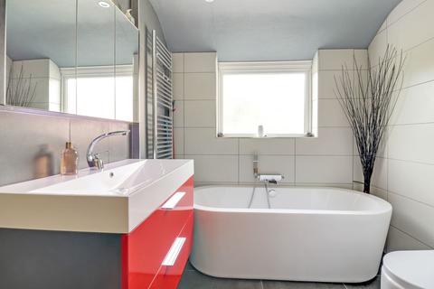 37 Rosebery Road, Hounslow, TW3 2RD