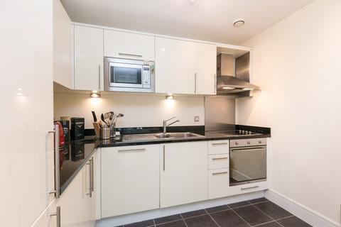 2 bedroom apartment to rent - Wharfside Point South, 4 Prestons Road, London, E14