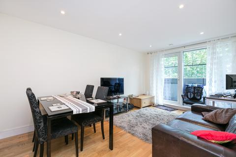 2 bedroom apartment to rent, Prestons Road, London, E14