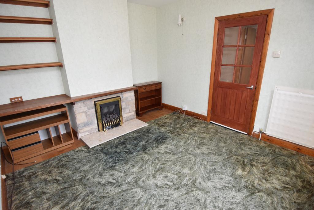Larkhill Road, Durrington, Salisbury SP4 8DP 3 bed detached bungalow