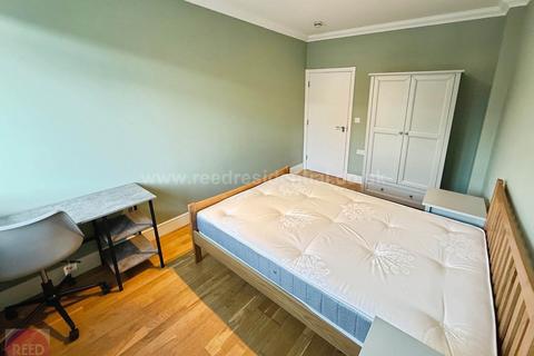 4 bedroom apartment to rent, Arthur Avenue, Nottingham