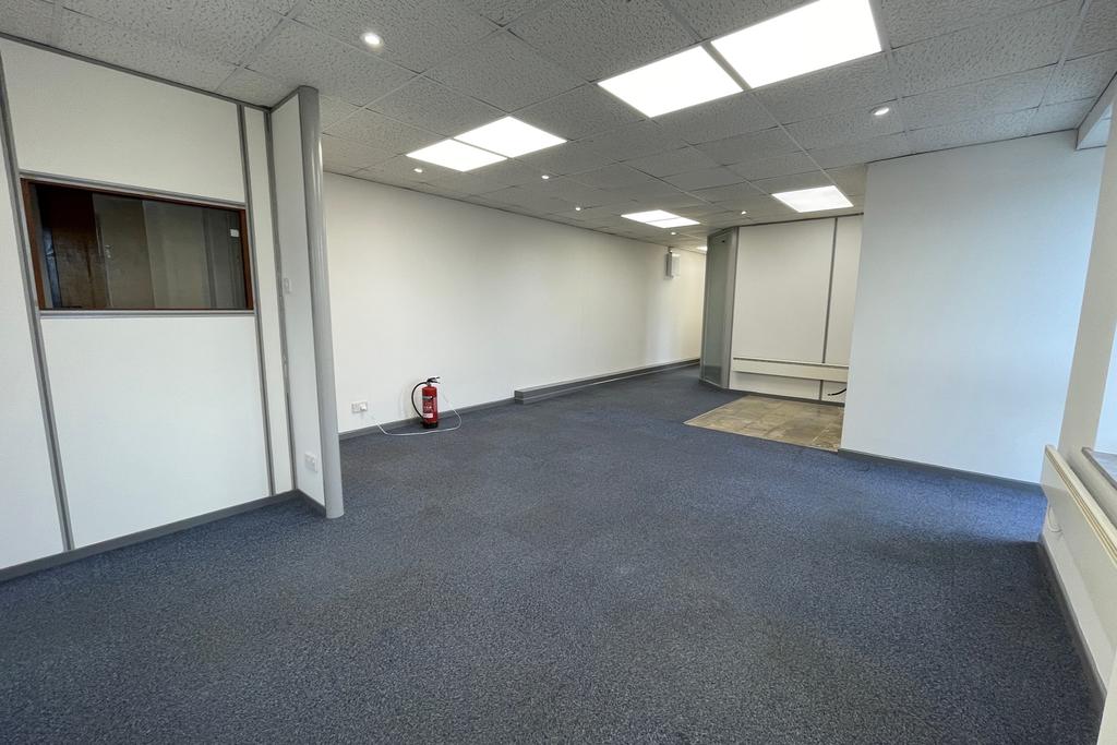 KINGSTON ROAD, WORTH MATRAVERS Property £833 pcm (£192 pw)