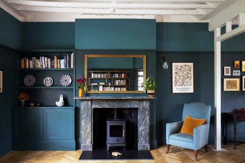 4, Cumberland House, 16 Highbury Crescent, London, N5 1RT
