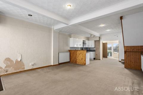 18 Bay View, Paignton, TQ3 2DL