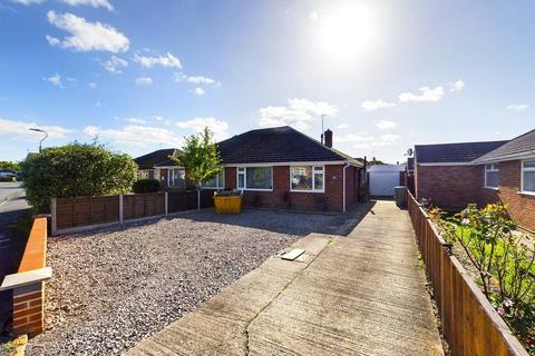 2 bedroom bungalow for sale, Snowdon Gardens, Churchdown, Gloucester, Gloucestershire, GL3