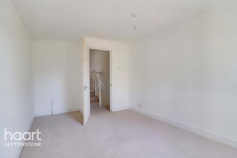 32 Elsham Road, London, E11 3JH