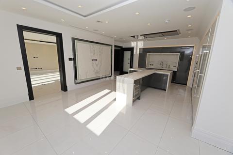 3 bedroom apartment to rent, Hadley Wood EN4