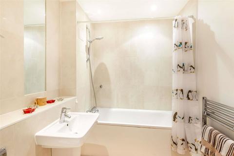 Flat 15, Radcliffe House Rollason Way, Brentwood, CM14 4DY
